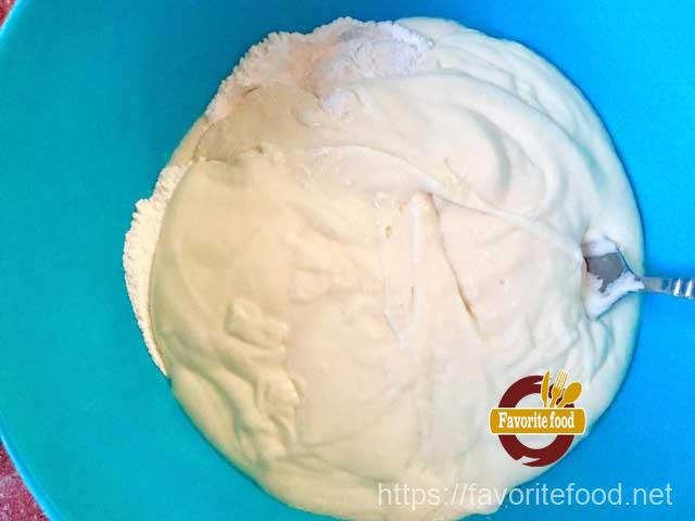 замешиваем тесто для хвороста