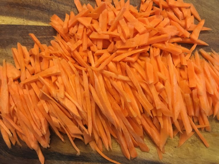 морковь соломкой