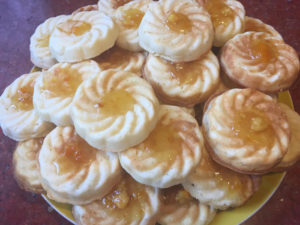 Творожное печенье с апельсиновым джемом