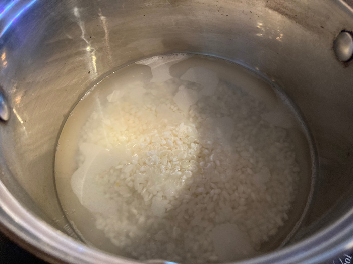 Рисовая каша на молоке.